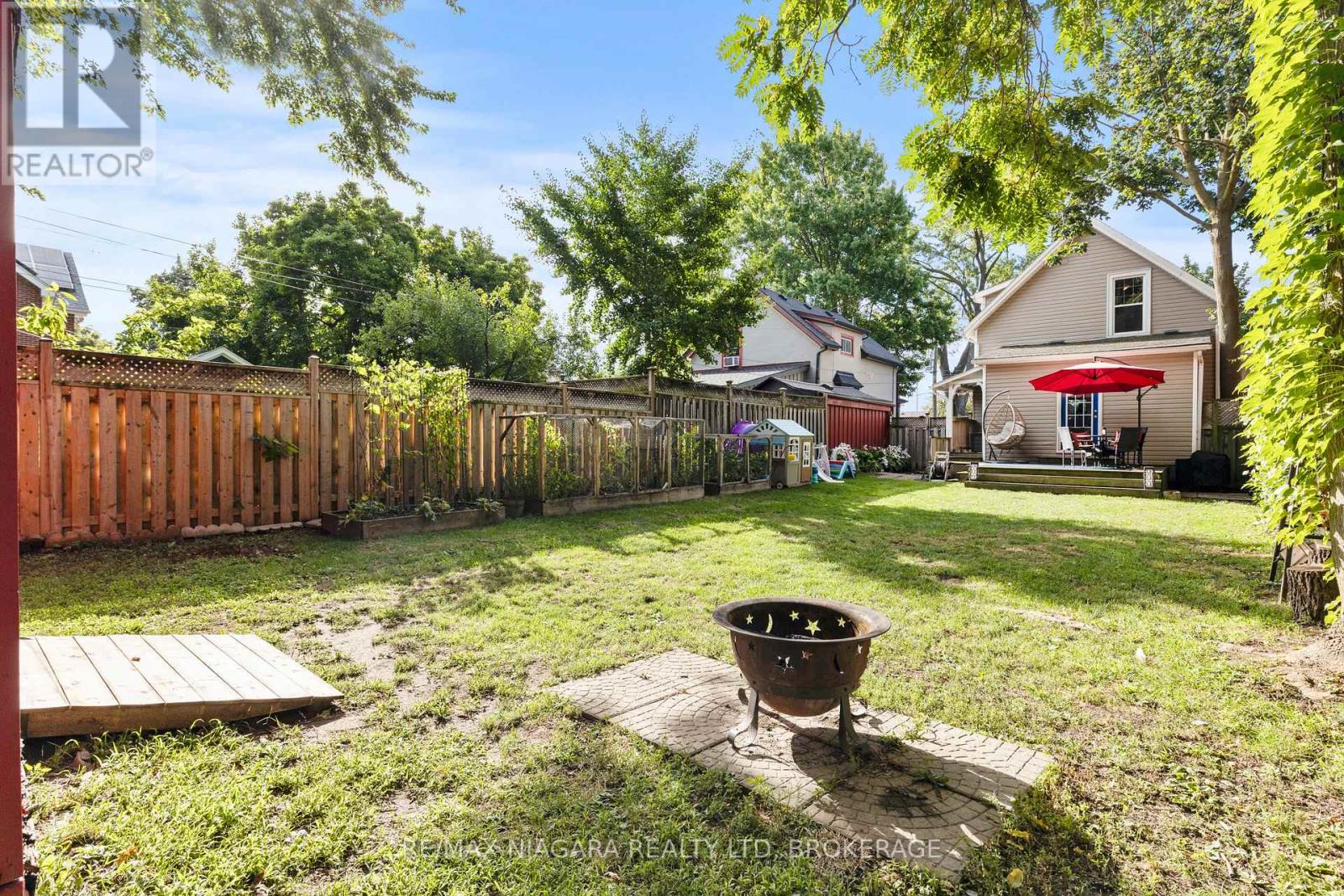 85 Maple Street, St. Catharines, Ontario  L2R 2B2 - Photo 24 - X13126024