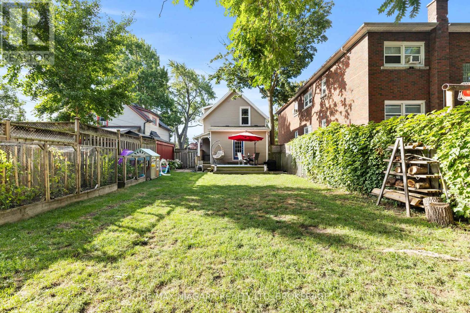 85 Maple Street, St. Catharines, Ontario  L2R 2B2 - Photo 25 - X13126024