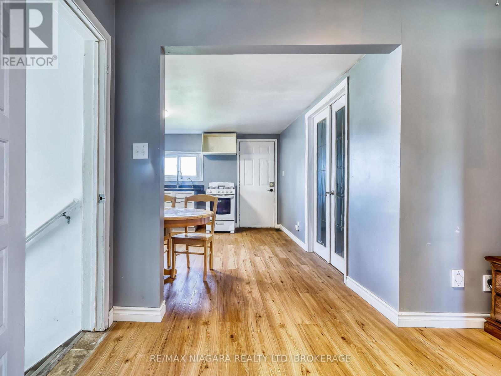 1377 Merrittville Highway, Thorold, Ontario  L3B 4N5 - Photo 11 - X13129096