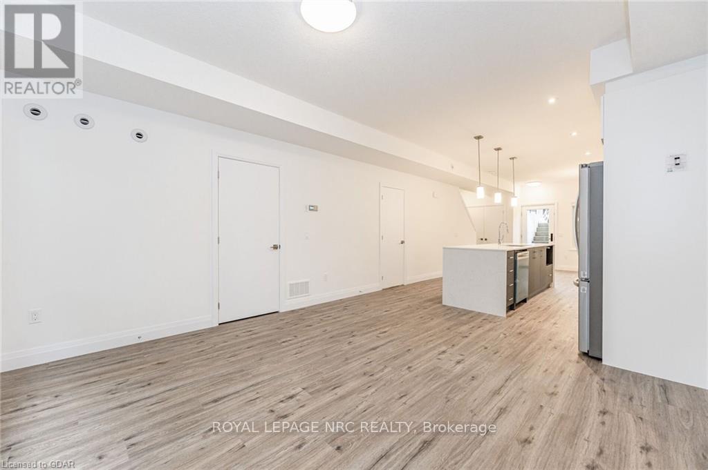 47 Lily Lane, Guelph, Ontario  N1L 1E2 - Photo 12 - X13129864
