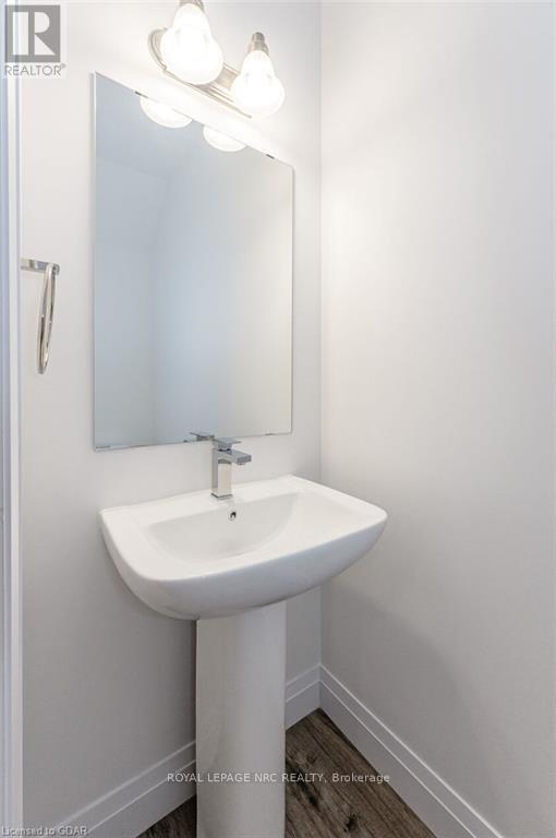 47 Lily Lane, Guelph, Ontario  N1L 1E2 - Photo 14 - X13129864