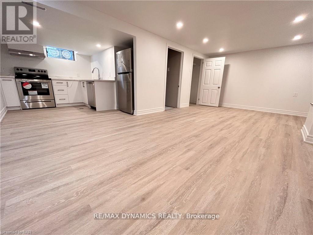 Lower Unit - 32 Mississauga Road, St. Catharines, Ontario  L2N 2K4 - Photo 13 - X13131146