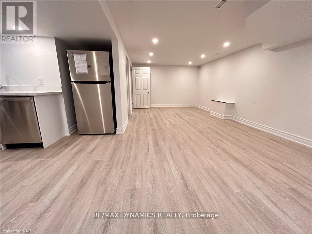 Lower Unit - 32 Mississauga Road, St. Catharines, Ontario  L2N 2K4 - Photo 15 - X13131146