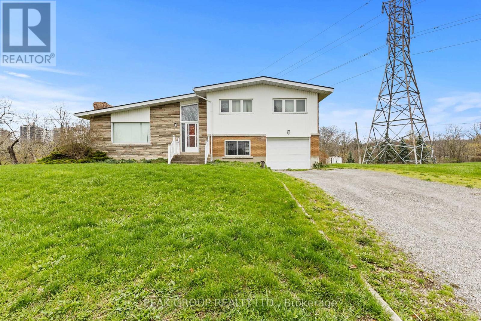 73 Riverview Boulevard, St. Catharines, Ontario  L2T 3L9 - Photo 2 - X13131242