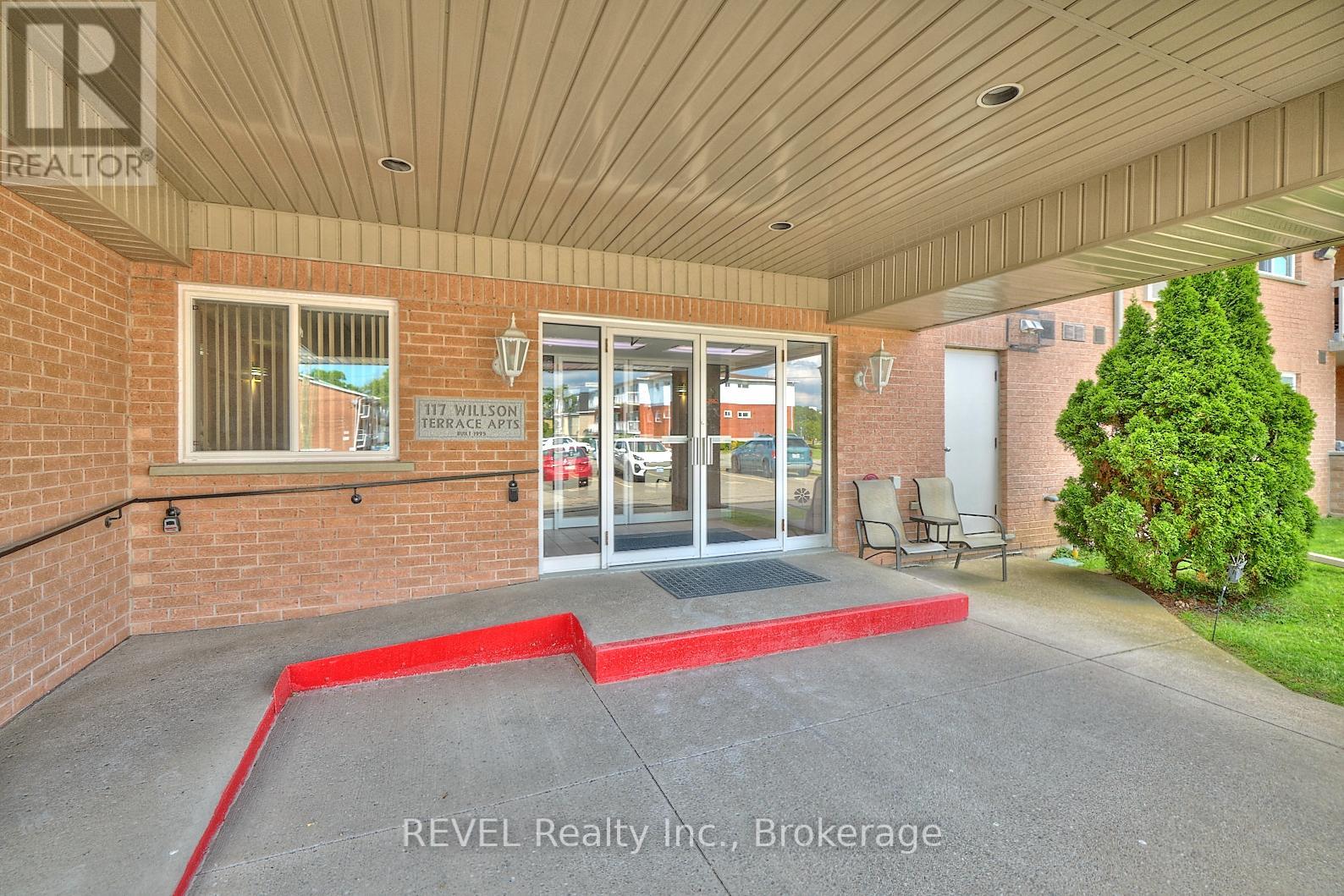 19 - 117 Willson Road, Welland, Ontario  L3C 2T4 - Photo 2 - X13132510