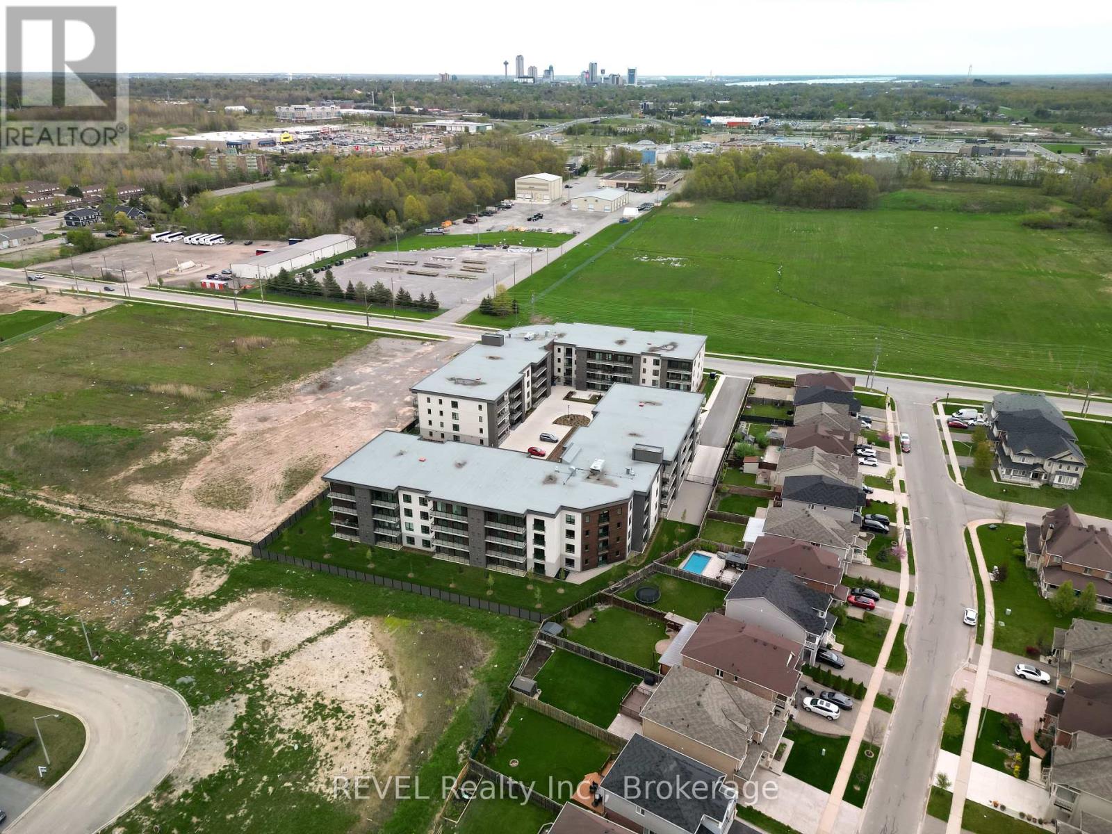 216 - 7549A KALAR ROAD, Niagara Falls, Ontario