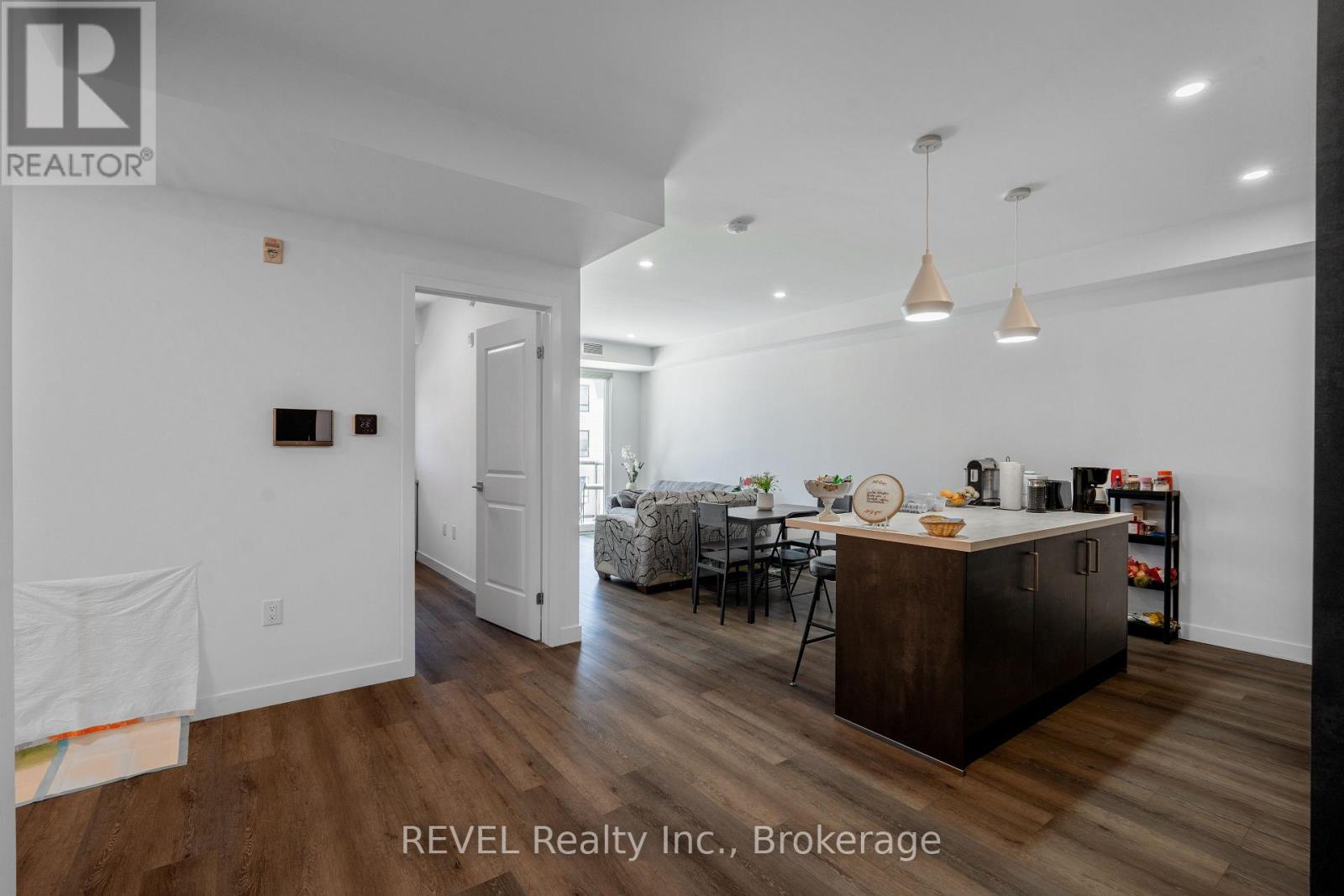 216 - 7549a Kalar Road, Niagara Falls, Ontario  L2H 2Y6 - Photo 3 - X13133970