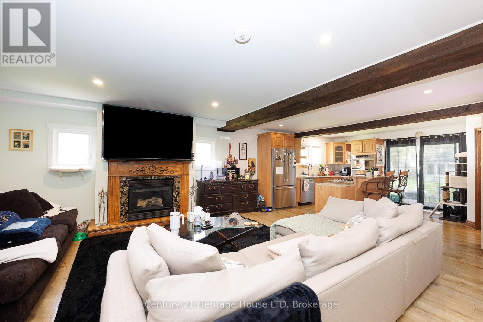 3054 Thunder Bay Road, Fort Erie, Ontario  L0S 1N0 - Photo 2 - X13138818