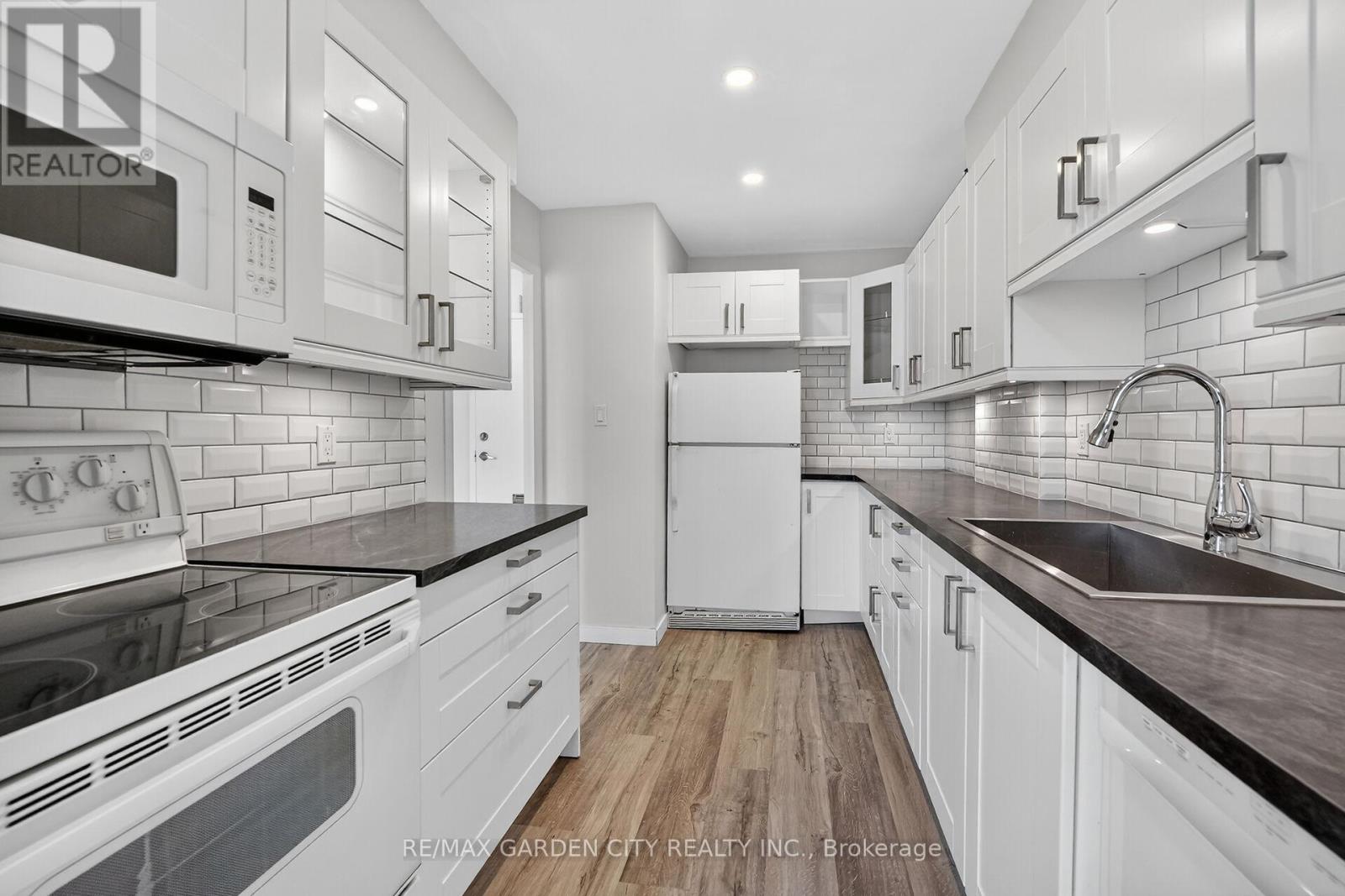 106 - 35 Towering Heights Boulevard, St. Catharines, Ontario  L2T 3G8 - Photo 12 - X13139046