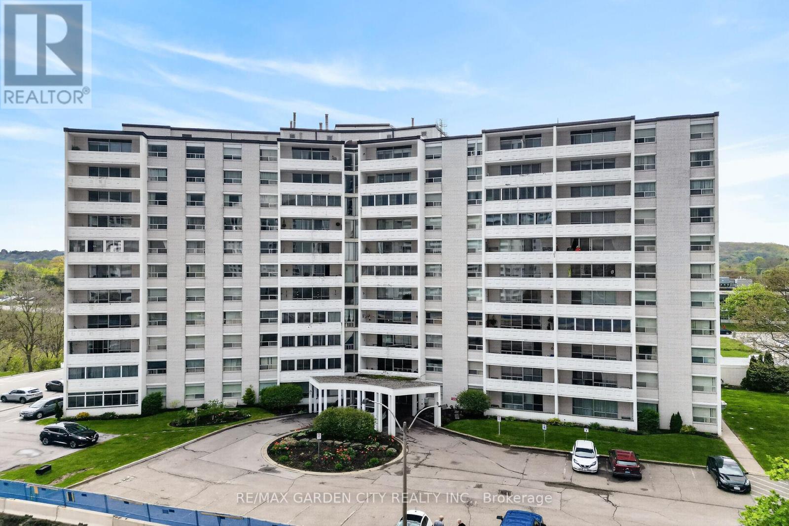 106 - 35 Towering Heights Boulevard, St. Catharines, Ontario  L2T 3G8 - Photo 2 - X13139046