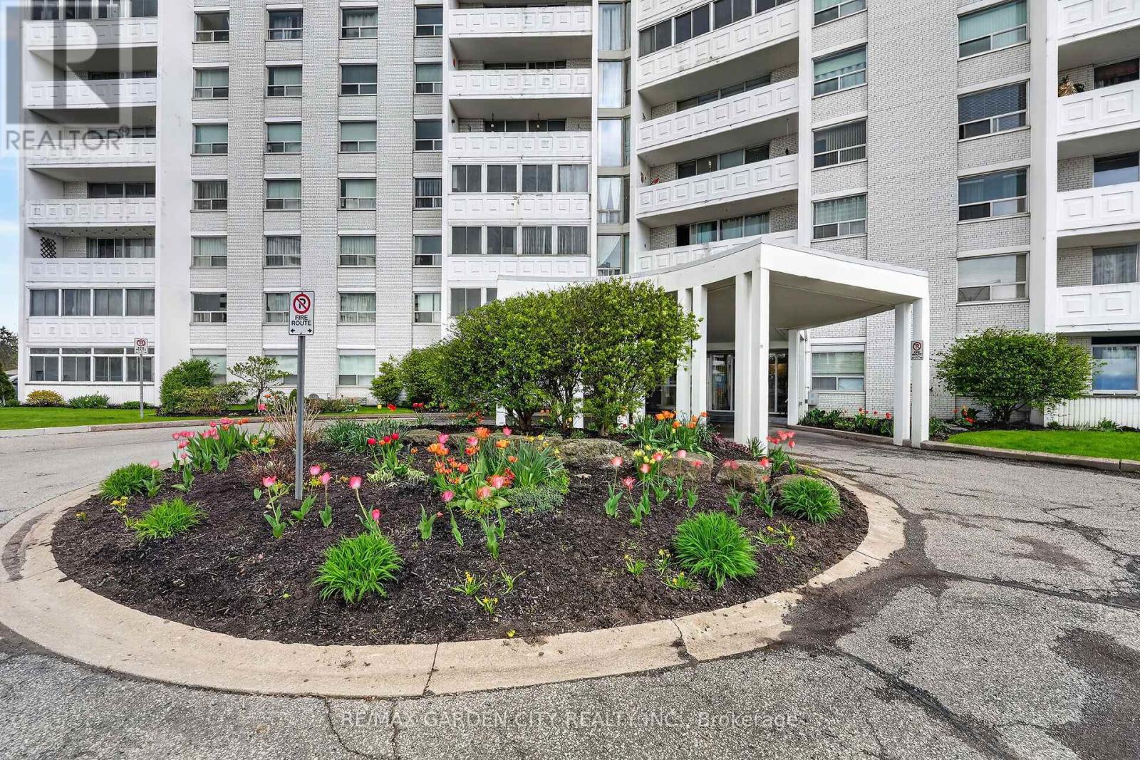 106 - 35 Towering Heights Boulevard, St. Catharines, Ontario  L2T 3G8 - Photo 4 - X13139046
