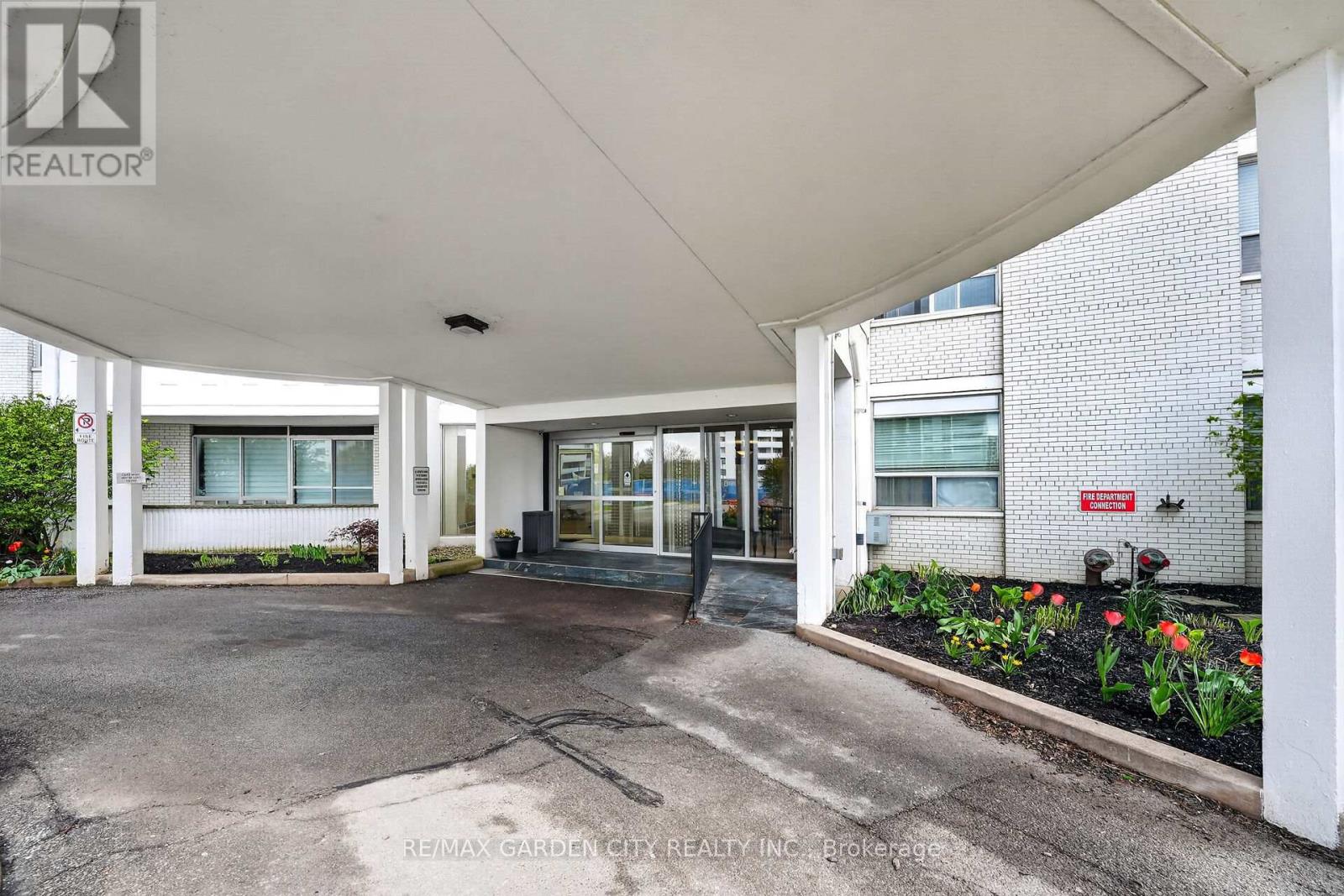 106 - 35 Towering Heights Boulevard, St. Catharines, Ontario  L2T 3G8 - Photo 5 - X13139046