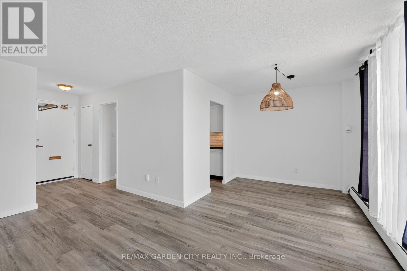 106 - 35 Towering Heights Boulevard, St. Catharines, Ontario  L2T 3G8 - Photo 7 - X13139046