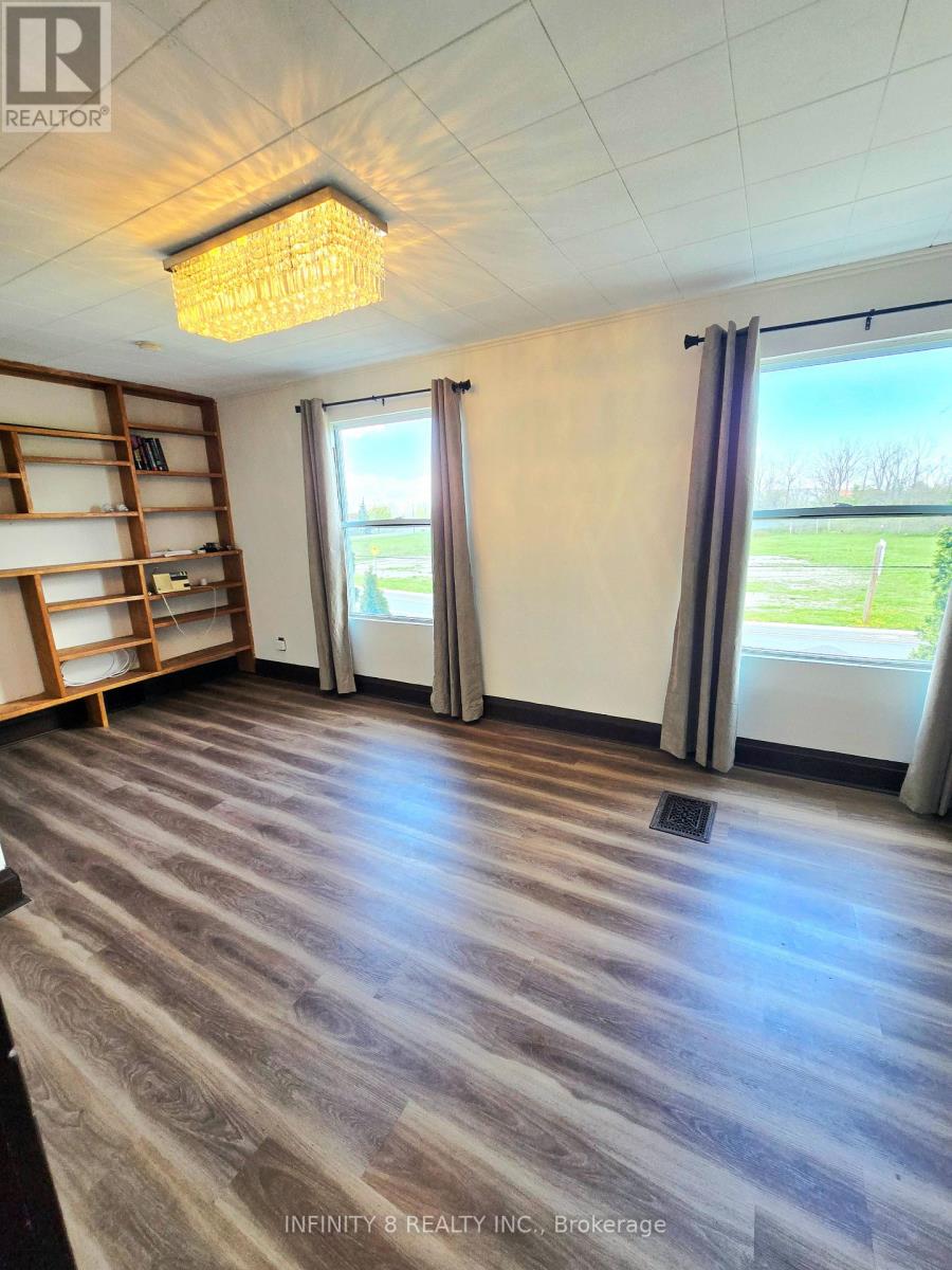 4728 Bridge Street, Niagara Falls, Ontario  L2E 2R8 - Photo 6 - X13139800