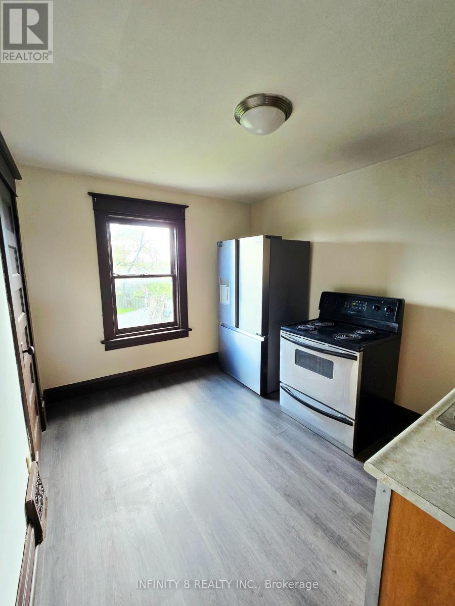 4728 Bridge Street, Niagara Falls, Ontario  L2E 2R8 - Photo 8 - X13139800