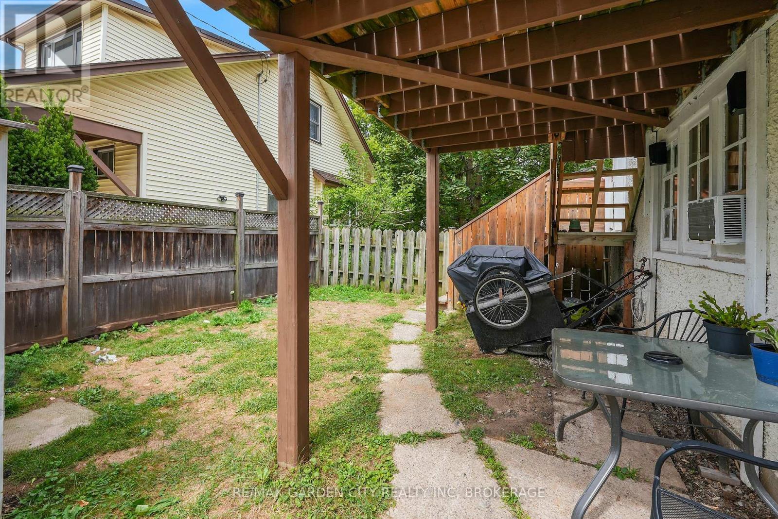 213 Geneva Street, St. Catharines, Ontario  L2R 4P9 - Photo 22 - X13140390