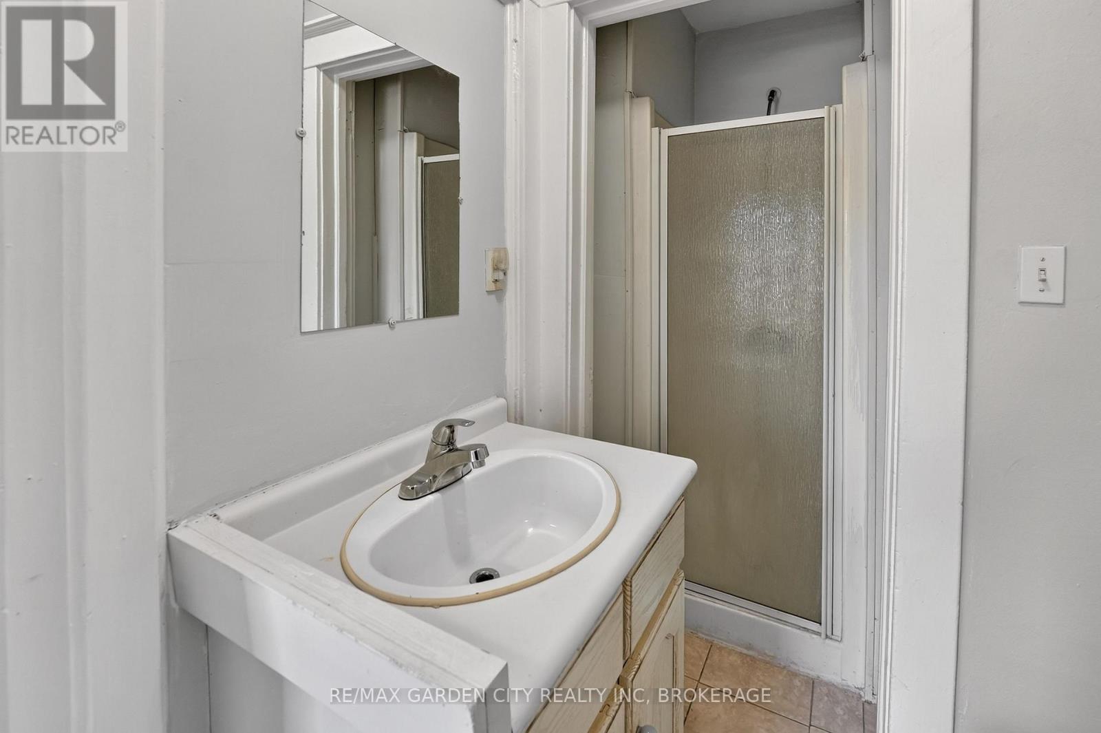 43 York Street, St. Catharines, Ontario  L2R 6C2 - Photo 27 - X13140394