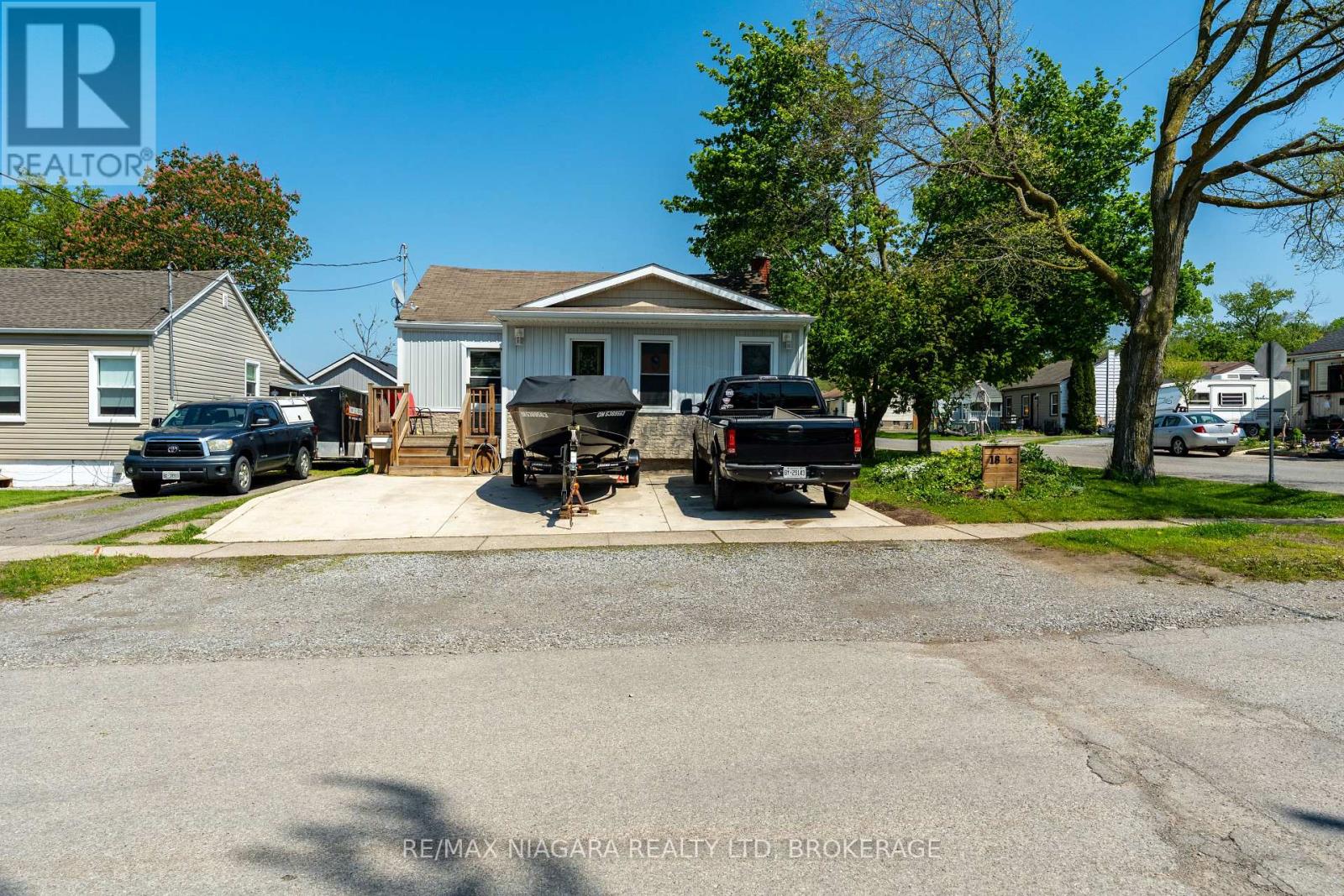 18 1/2 WILLOW STREET, St. Catharines, Ontario