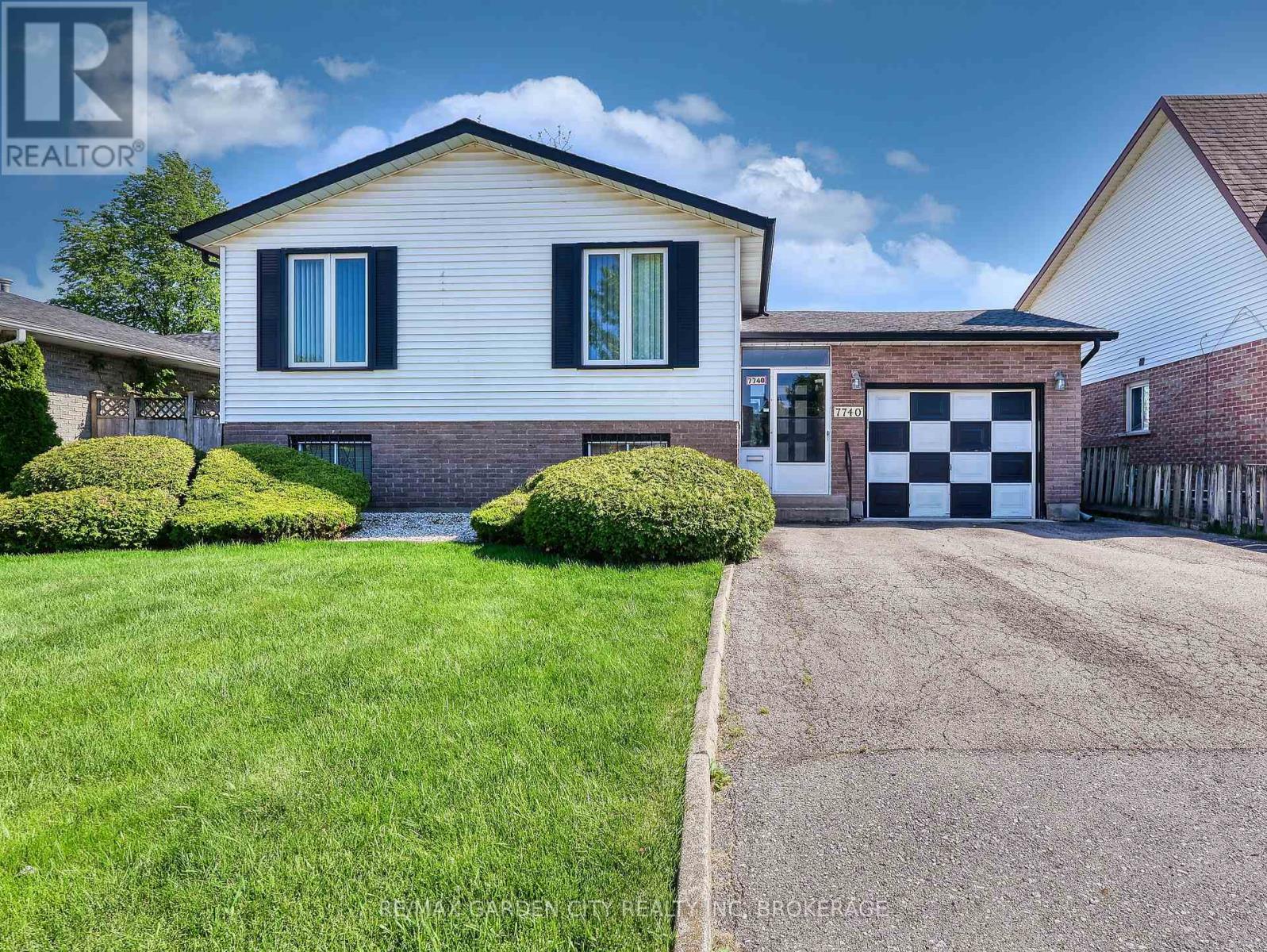 7740 CHOROZY STREET, Niagara Falls, Ontario