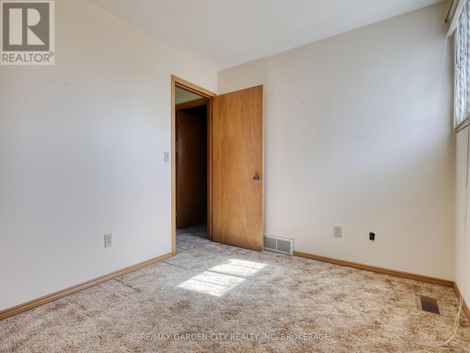 7740 Chorozy Street, Niagara Falls, Ontario  L2H 2N9 - Photo 14 - X13144492