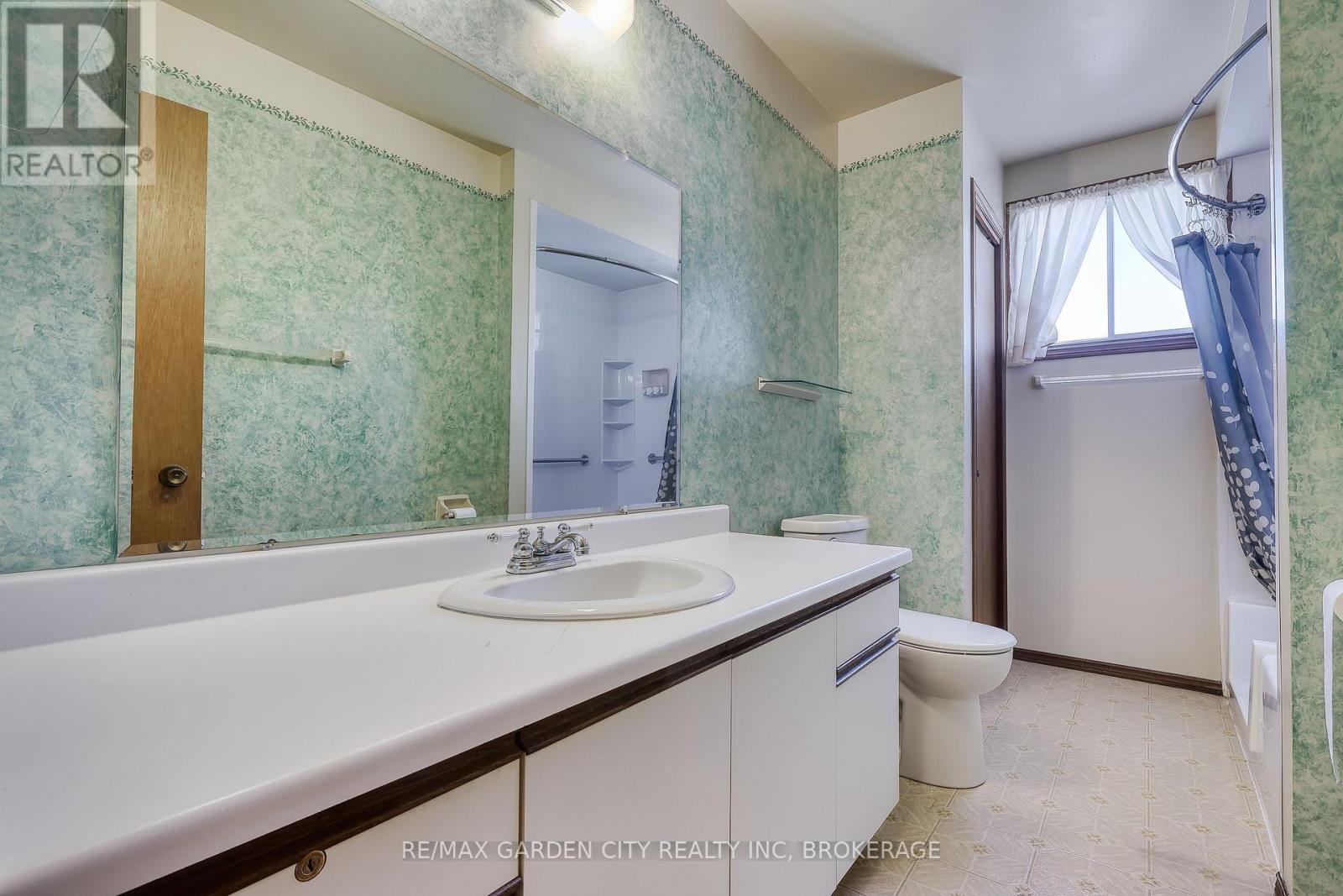 7740 Chorozy Street, Niagara Falls, Ontario  L2H 2N9 - Photo 20 - X13144492