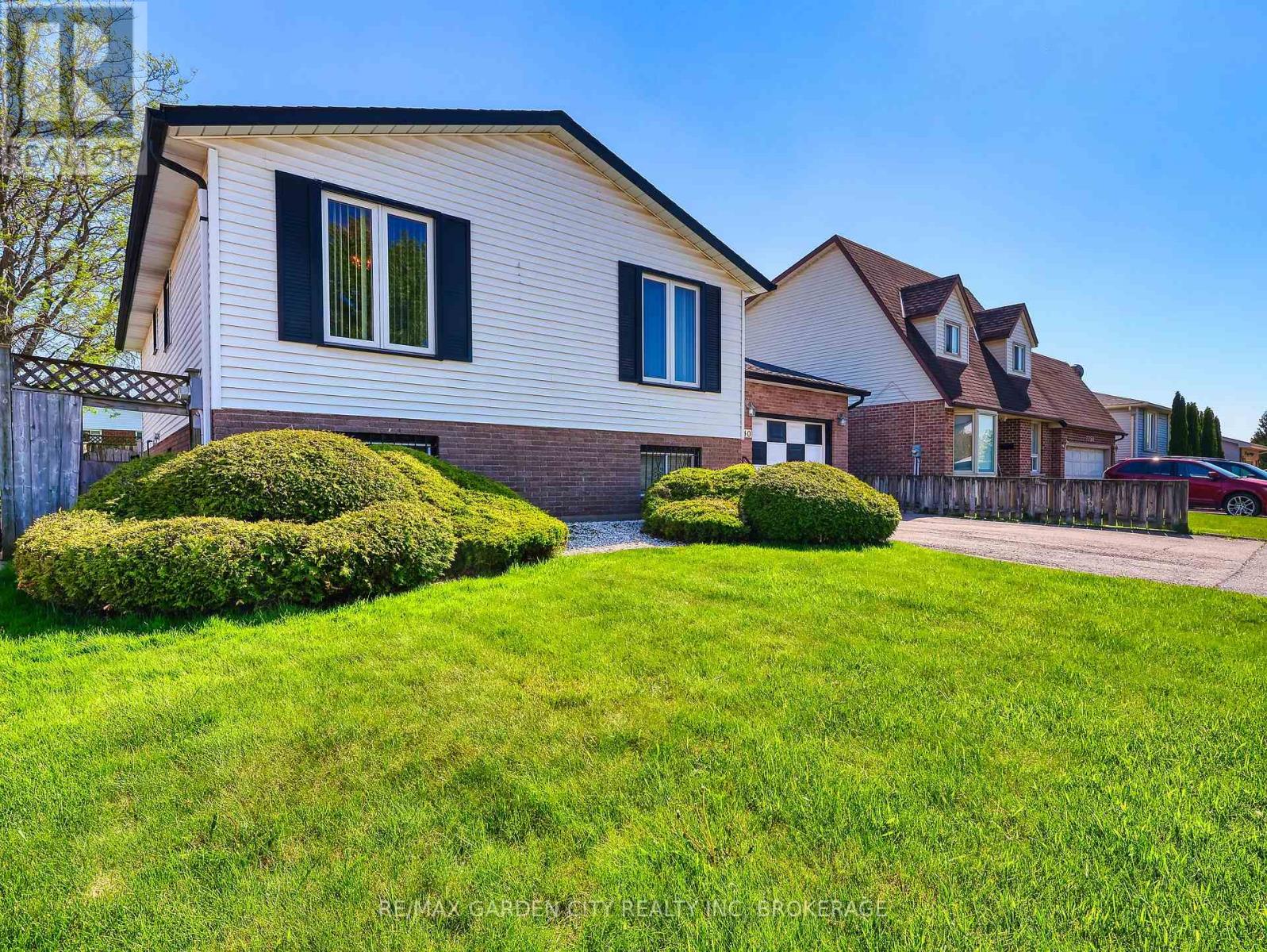 7740 Chorozy Street, Niagara Falls, Ontario  L2H 2N9 - Photo 3 - X13144492
