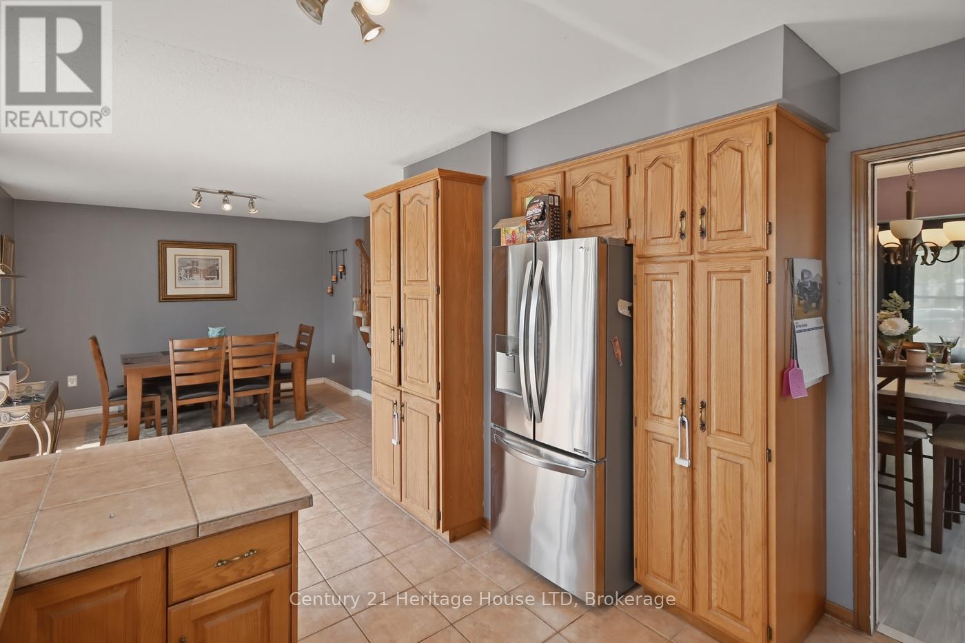 6864 Sunrise Court, Niagara Falls, Ontario  L2G 7V2 - Photo 13 - X13144862