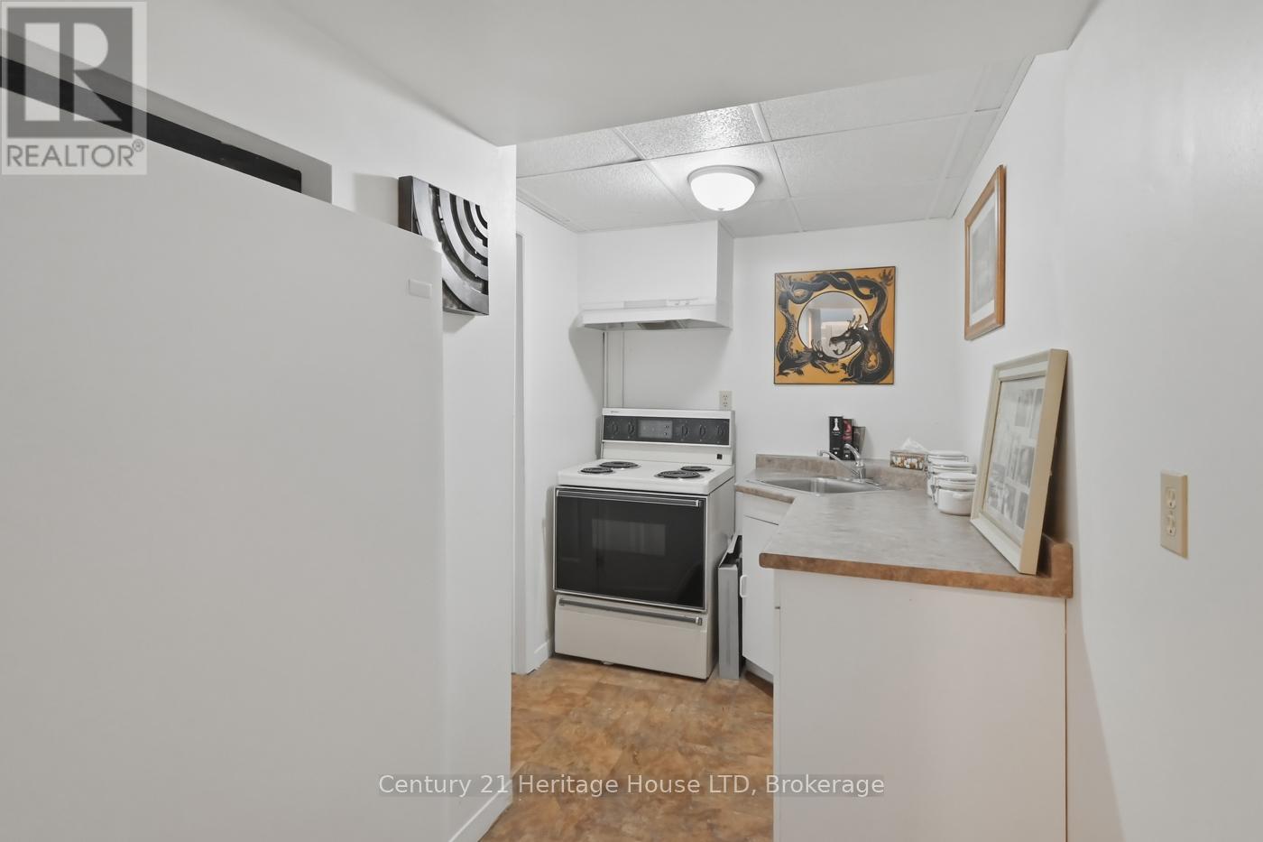 6864 Sunrise Court, Niagara Falls, Ontario  L2G 7V2 - Photo 32 - X13144862