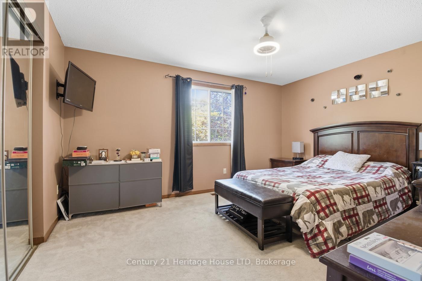 6864 Sunrise Court, Niagara Falls, Ontario  L2G 7V2 - Photo 4 - X13144862