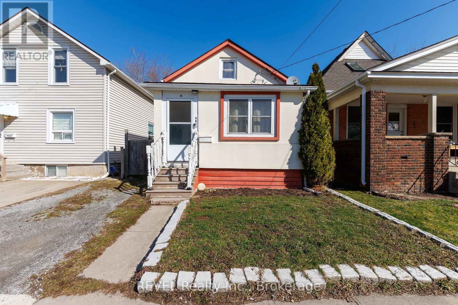 4621 Jepson Street, Niagara Falls, Ontario  L2E 1J5 - Photo 3 - X13146326