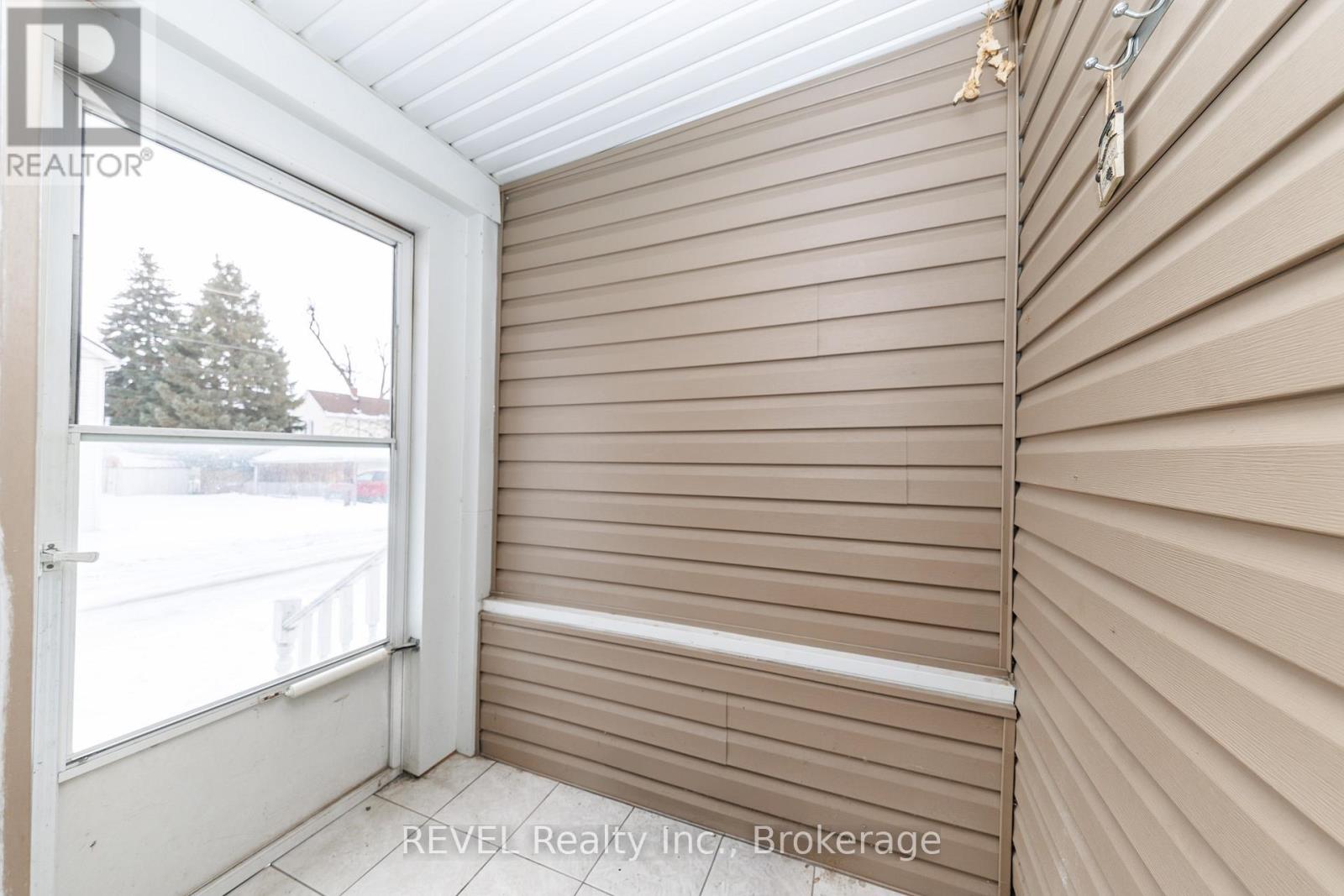 4621 Jepson Street, Niagara Falls, Ontario  L2E 1J5 - Photo 4 - X13146326