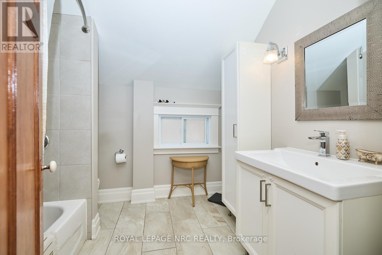 92 Dufferin Street, St. Catharines, Ontario  L2R 1Z8 - Photo 24 - X13146544