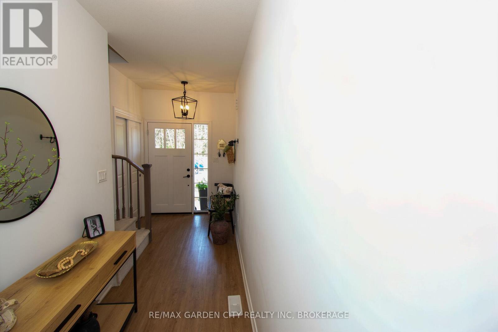 15 Lymburner Street, Pelham, Ontario  L3E 0B4 - Photo 6 - X13148020