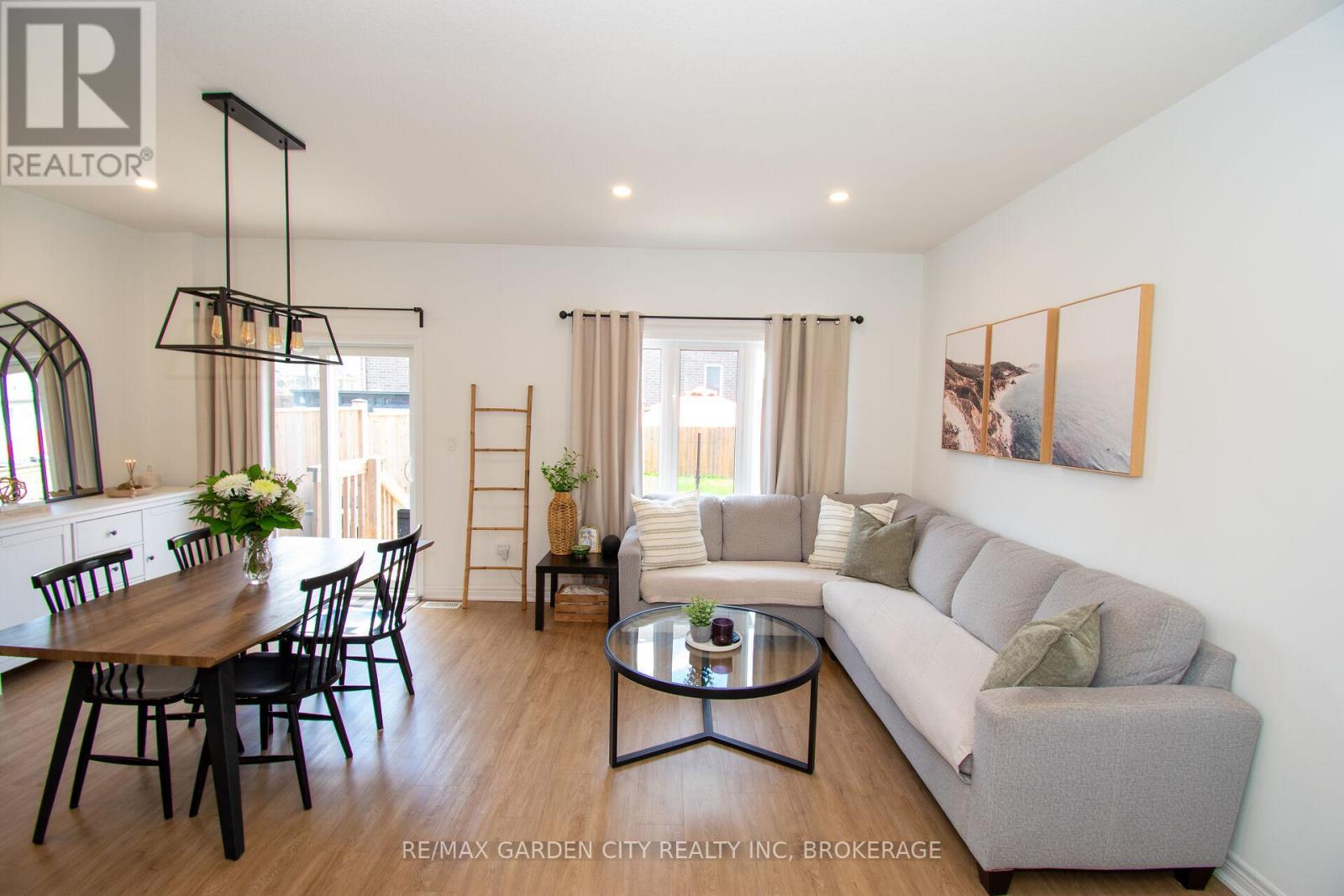 15 Lymburner Street, Pelham, Ontario  L3E 0B4 - Photo 7 - X13148020