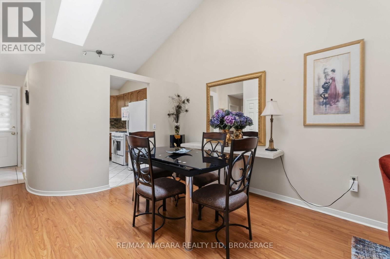 9 - 4117 Apple Blossom Lane, Lincoln, Ontario  L0R 2C0 - Photo 6 - X13149052