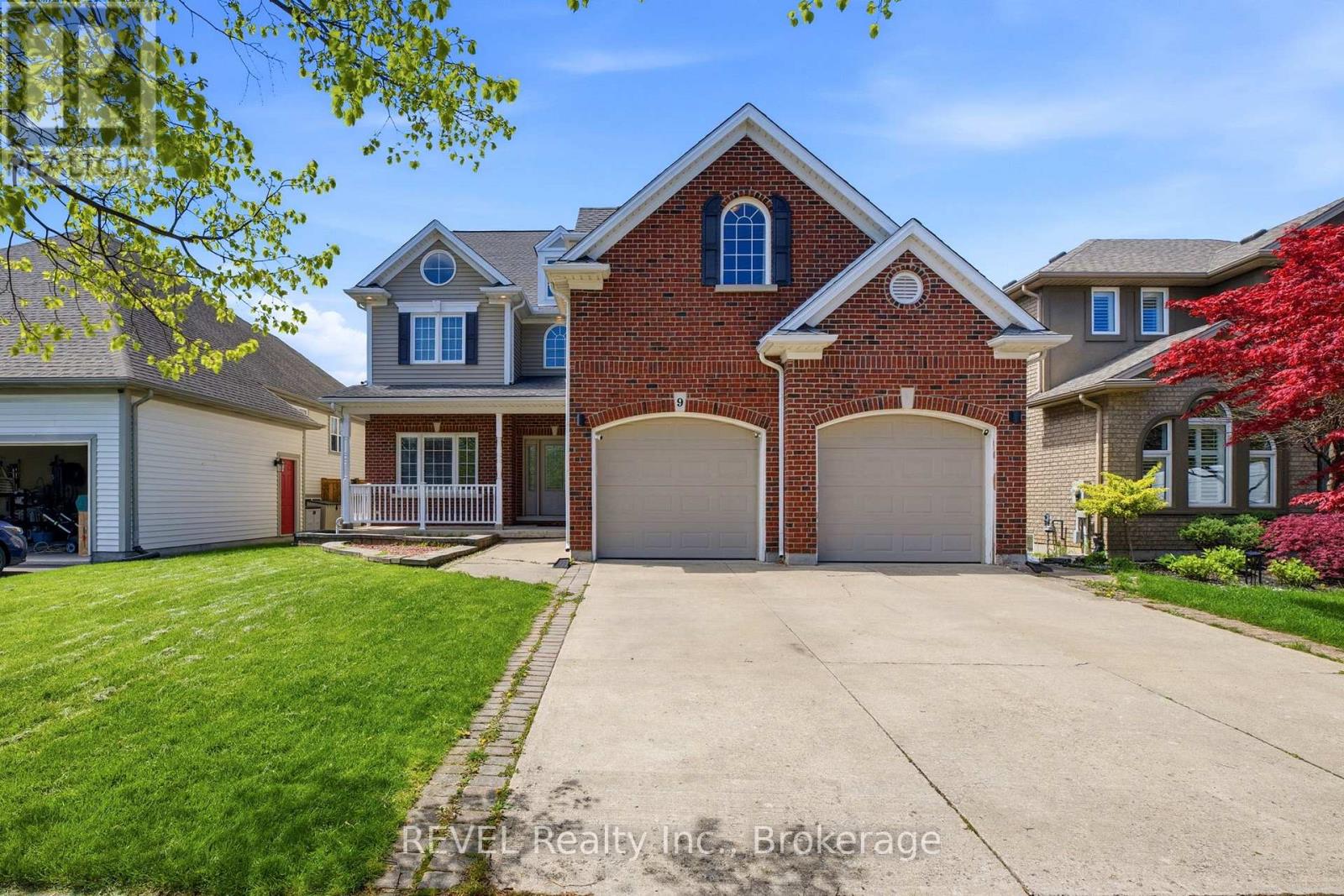9 First Street Louth Street, St. Catharines, Ontario  L2W 1C7 - Photo 2 - X13150956