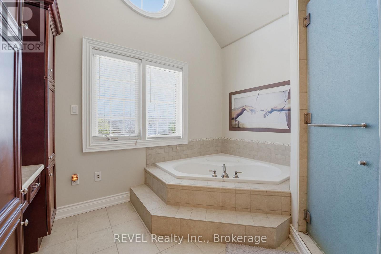 9 First Street Louth Street, St. Catharines, Ontario  L2W 1C7 - Photo 25 - X13150956