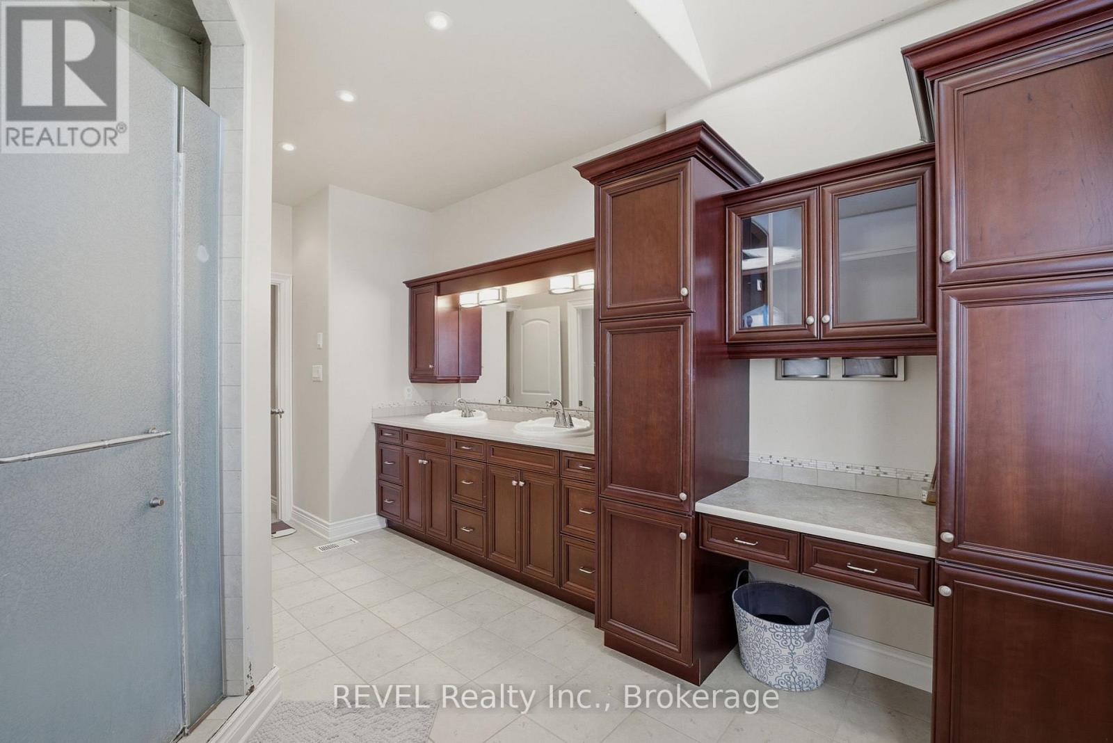 9 First Street Louth Street, St. Catharines, Ontario  L2W 1C7 - Photo 27 - X13150956