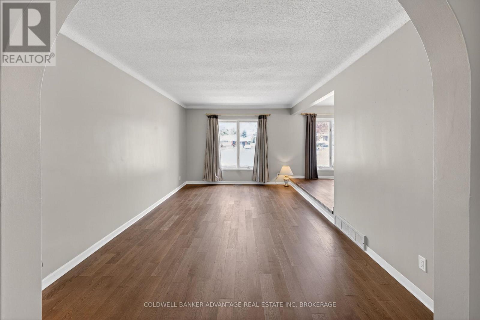 6976 Abbey Circle, Niagara Falls, Ontario  L2J 3N4 - Photo 15 - X13151176