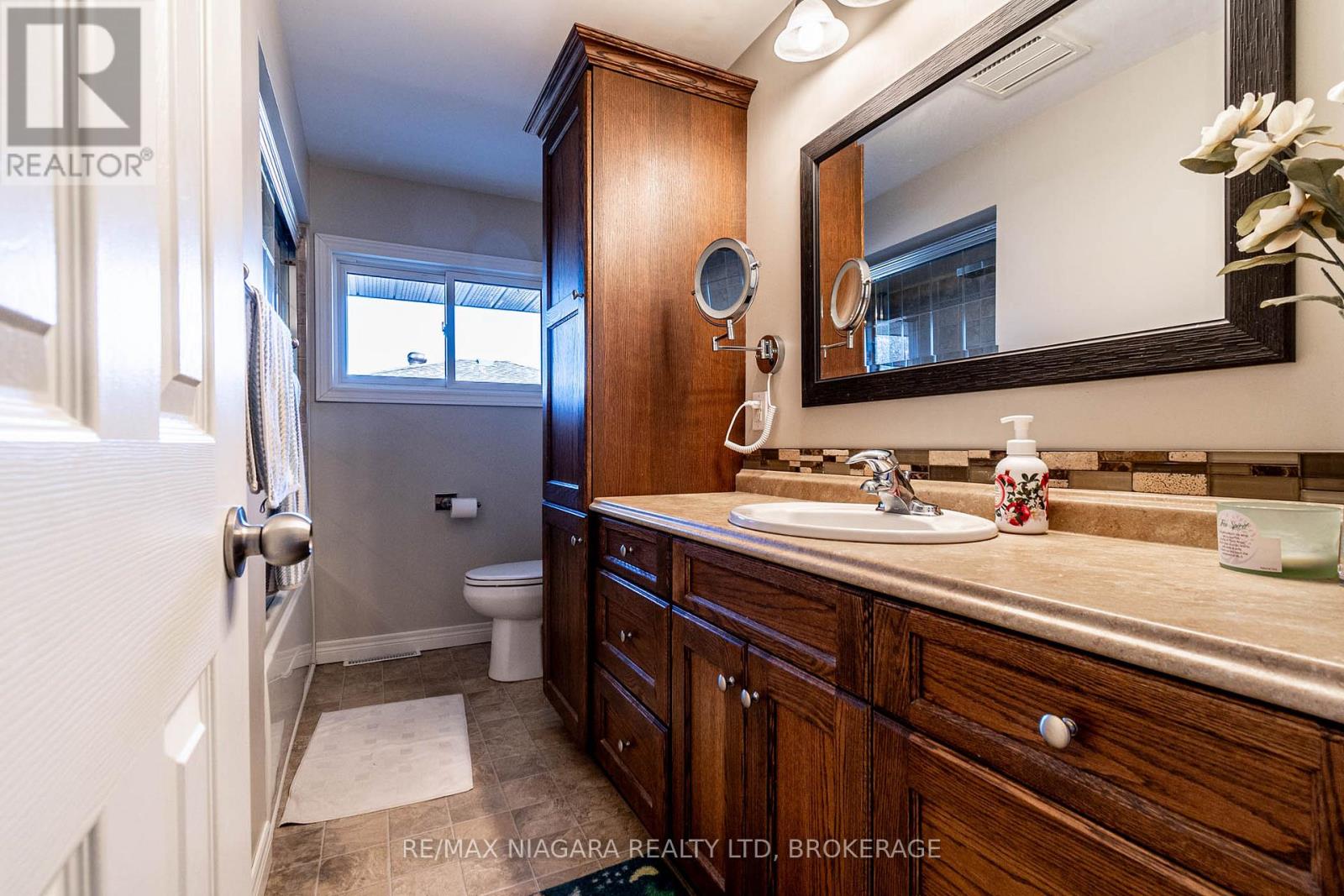 63 Windward Street, St. Catharines, Ontario  L2M 4B9 - Photo 17 - X13151376