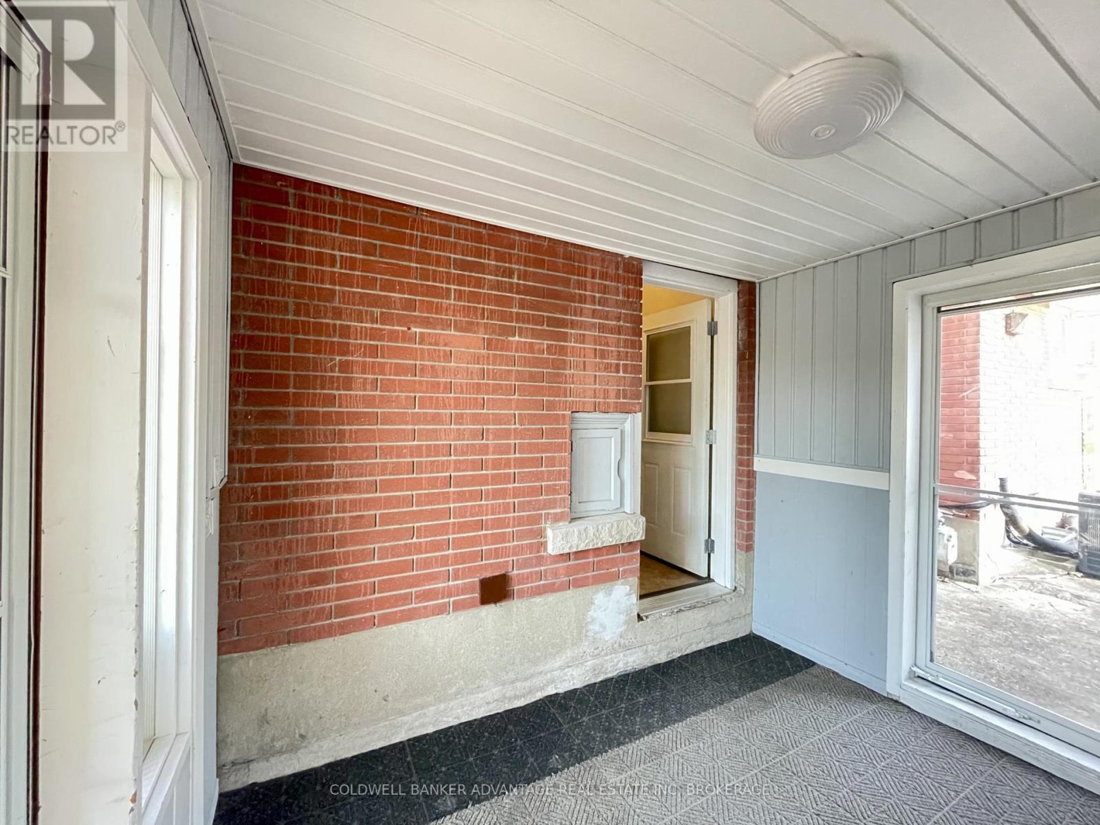 LOWER - 98 MASTERSON DRIVE, St. Catharines, Ontario