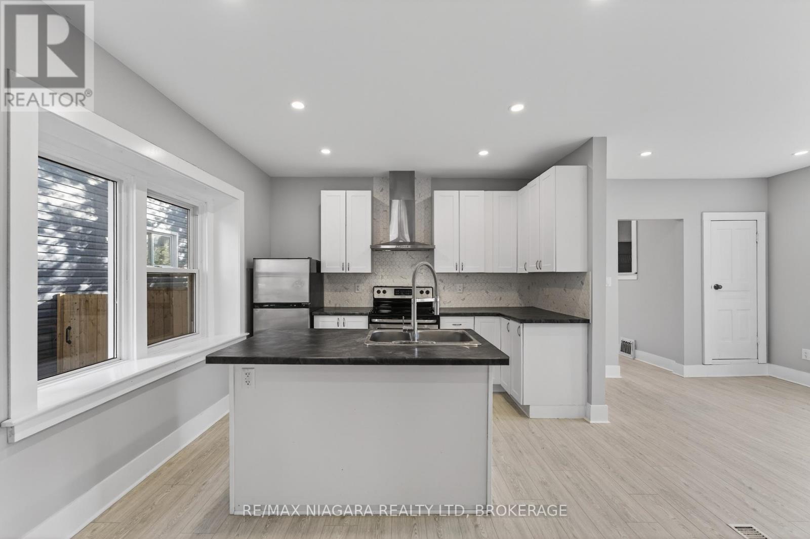 173 Lake Street, St. Catharines, Ontario  L2R 5Y8 - Photo 15 - X13153270
