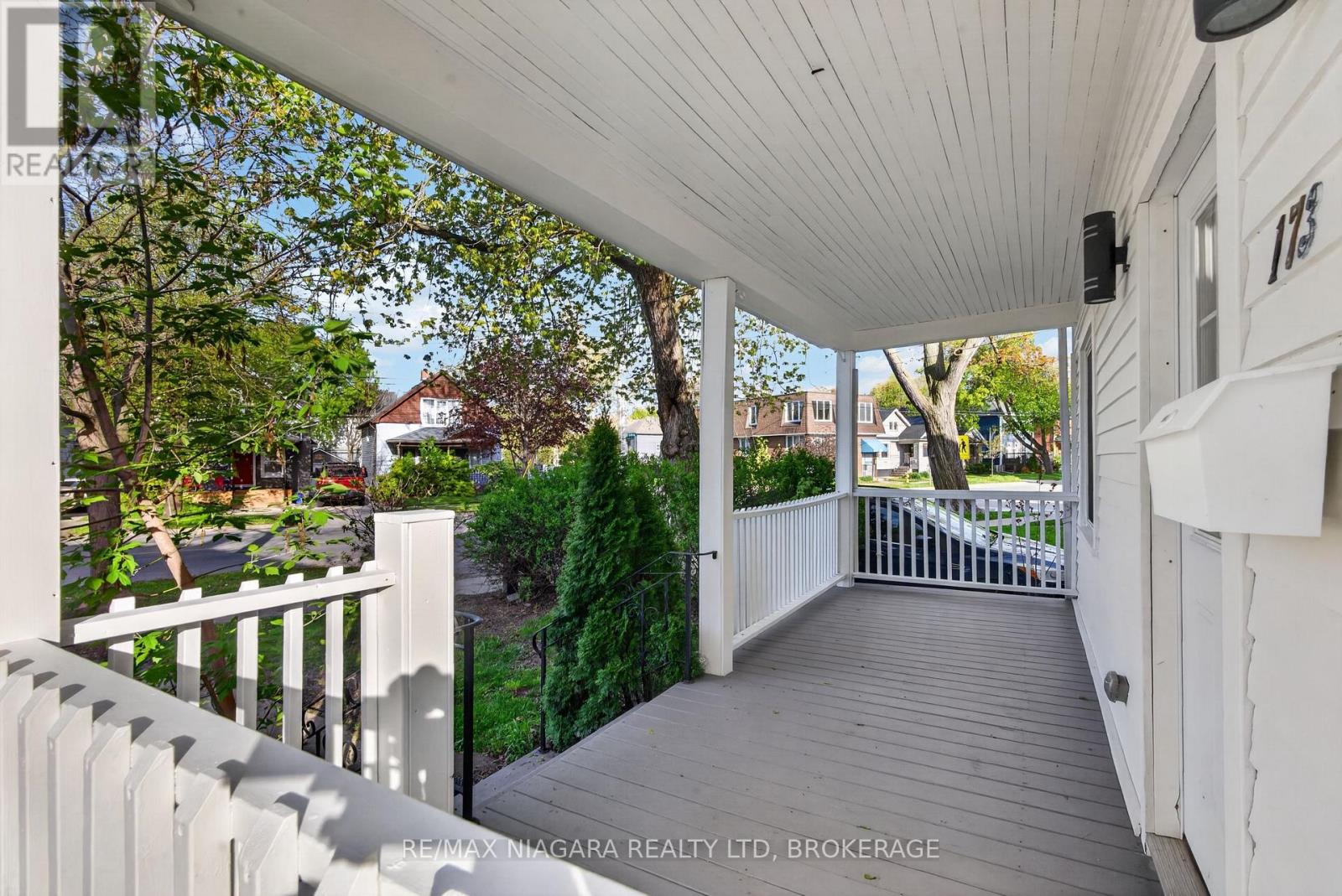 173 Lake Street, St. Catharines, Ontario  L2R 5Y8 - Photo 2 - X13153270