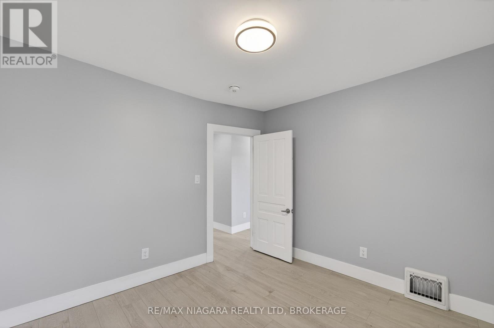 173 Lake Street, St. Catharines, Ontario  L2R 5Y8 - Photo 28 - X13153270