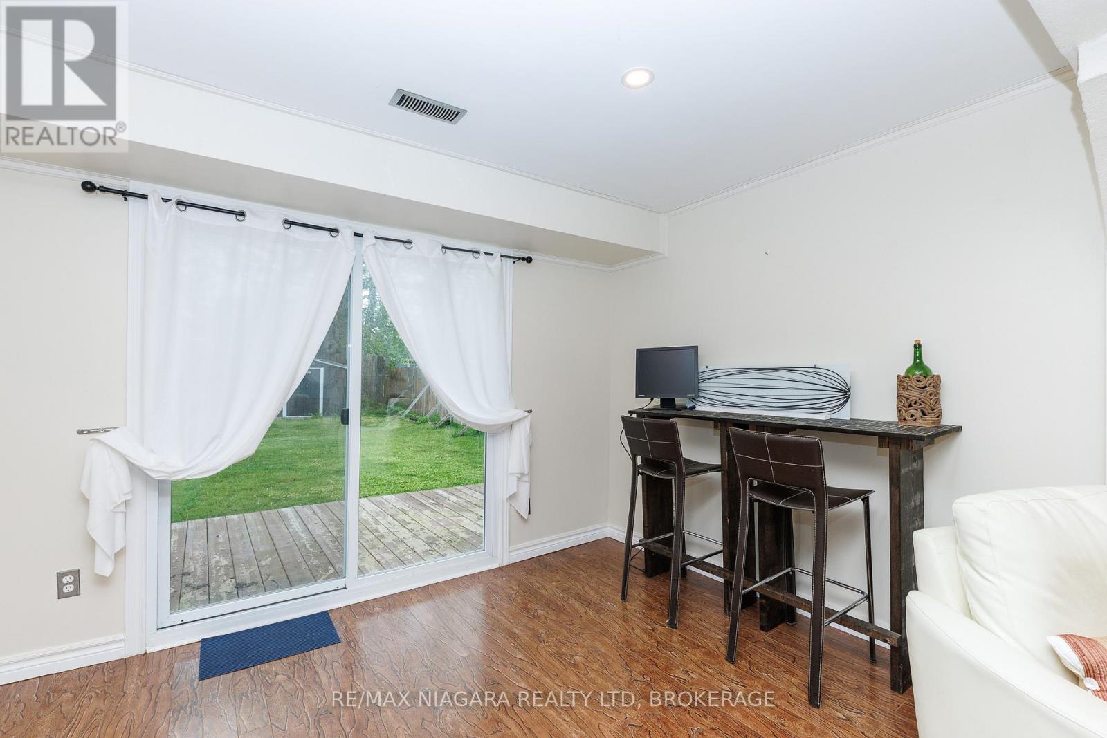 3252 Young Avenue, Fort Erie, Ontario  L0S 1N0 - Photo 9 - X13154494