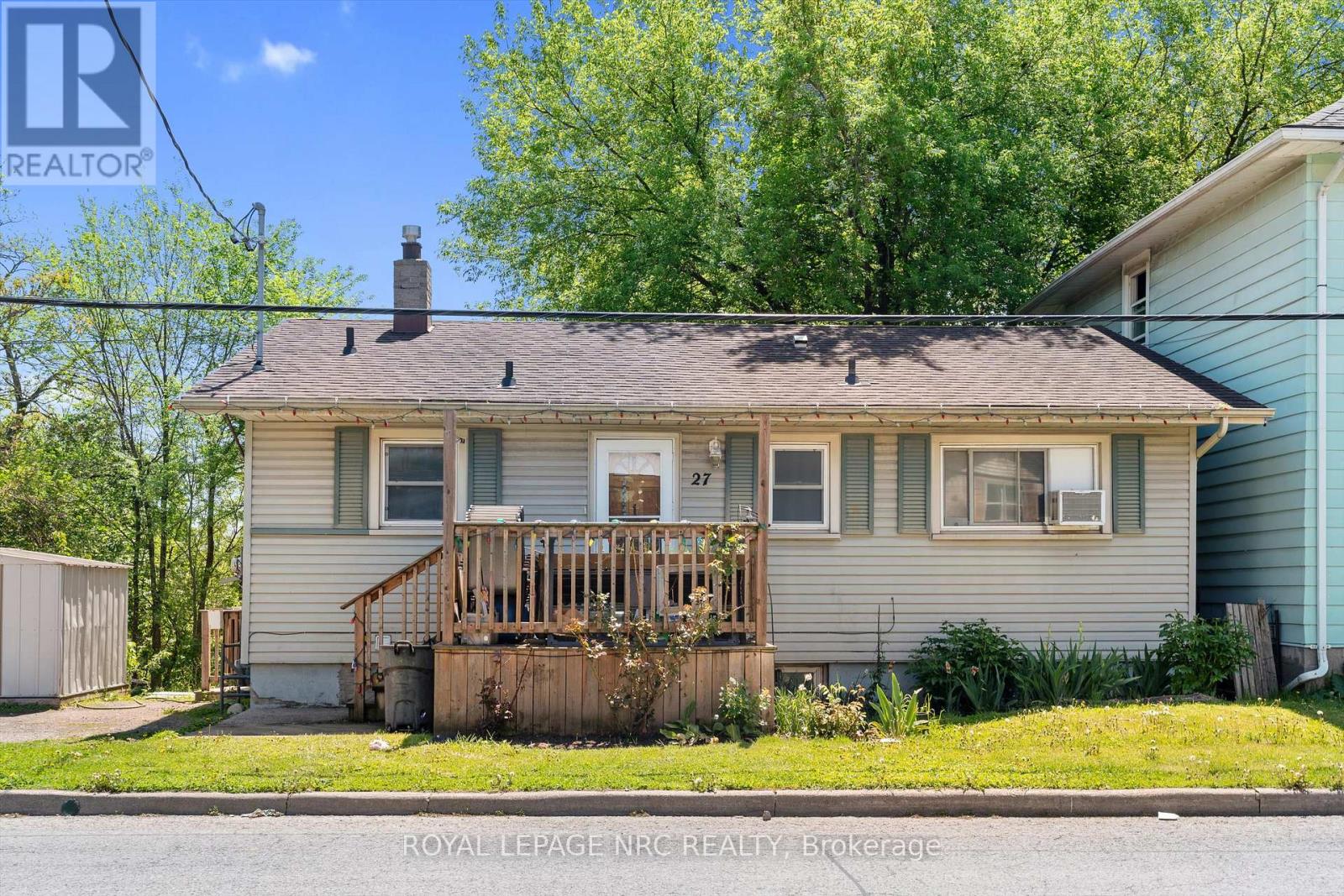 27 GALE CRESCENT, St. Catharines, Ontario