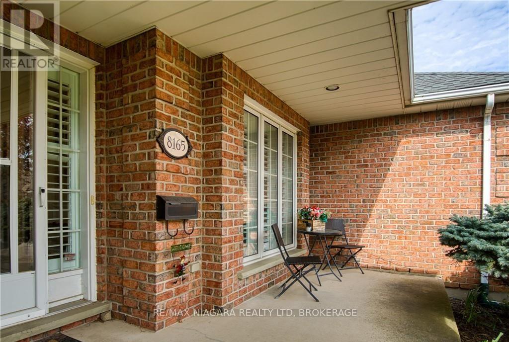 8165 Mount Olive Crescent, Niagara Falls, Ontario  L2H 2Y9 - Photo 4 - X13156890
