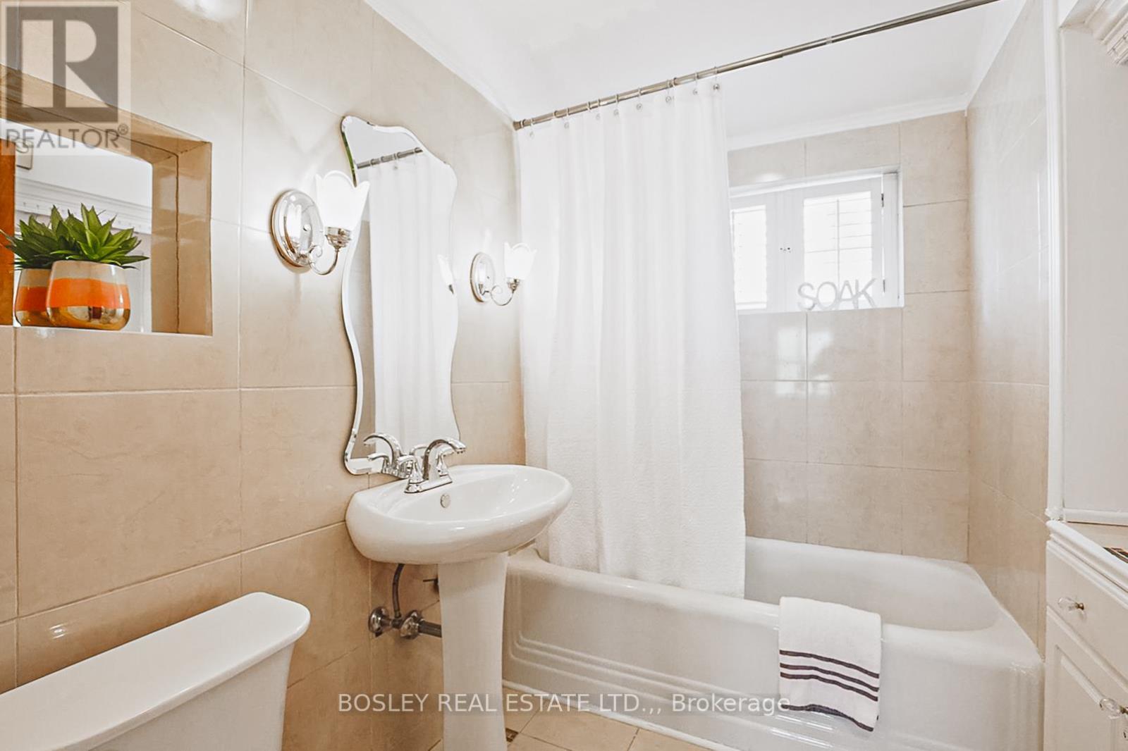 5039 Valley Way, Niagara Falls, Ontario  L2E 1W8 - Photo 19 - X13159112