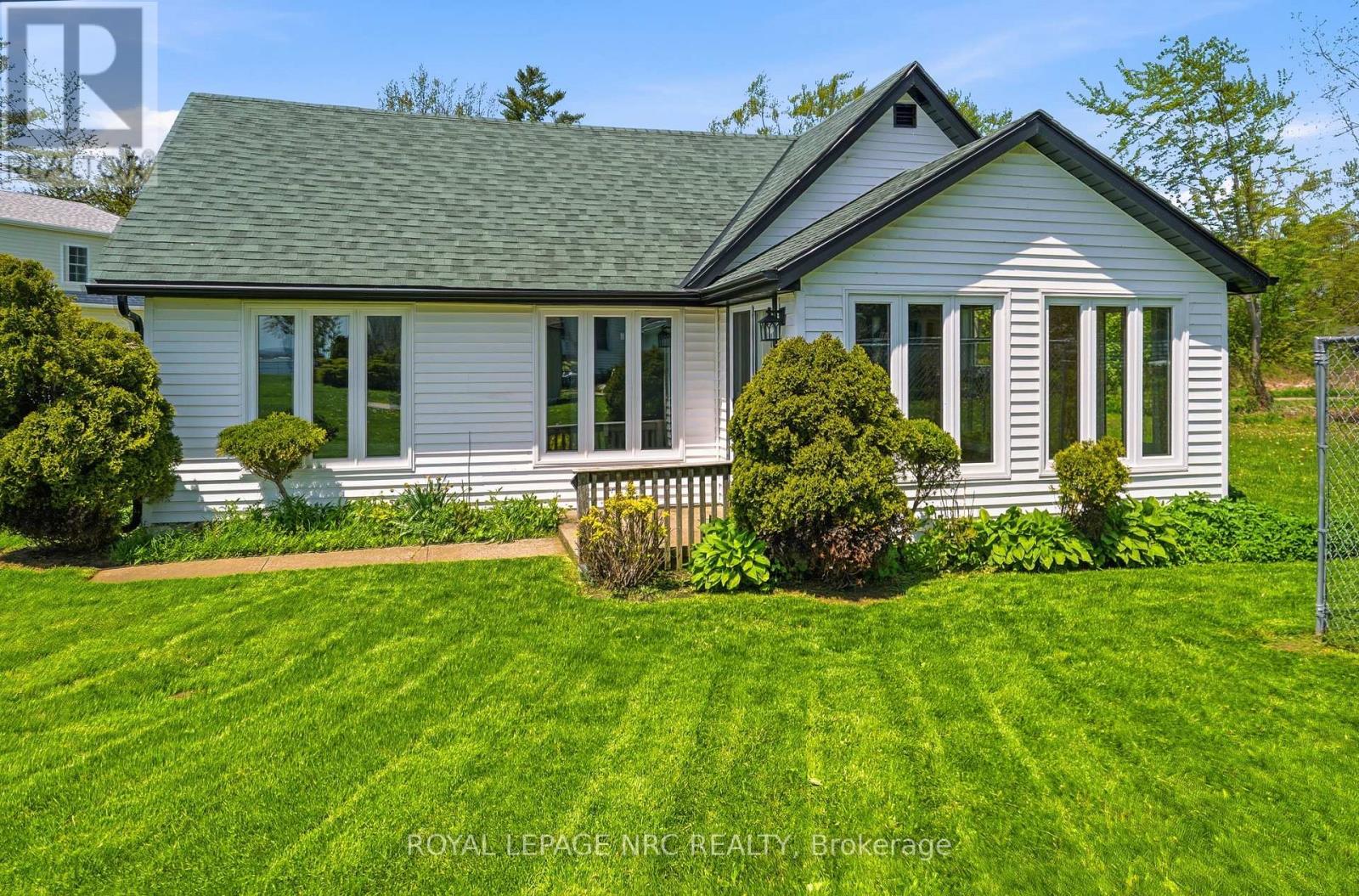 11 WHITE AVENUE, Fort Erie, Ontario