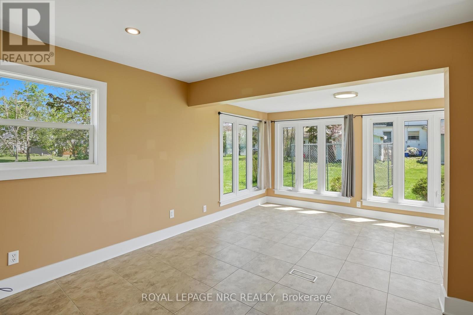 11 White Avenue, Fort Erie, Ontario  L2A 1C6 - Photo 26 - X13160324